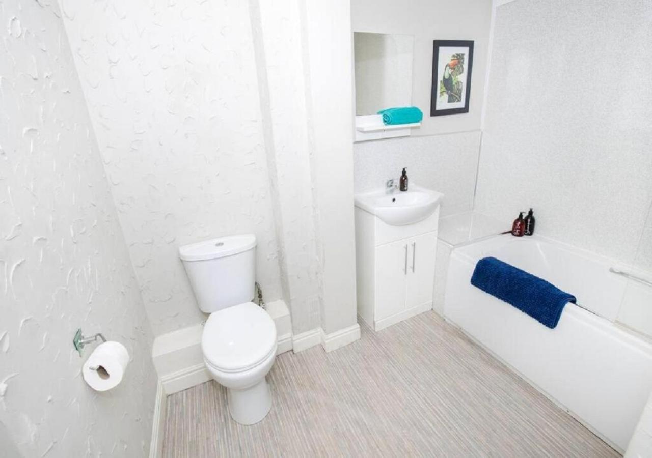 Cormorant - Beautiful 2 Bed Apartment With Sea Views Old Town สการ์โบโรห์ ภายนอก รูปภาพ